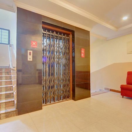 Oyo 10596 Hotel Indu Hyderabad Ngoại thất bức ảnh