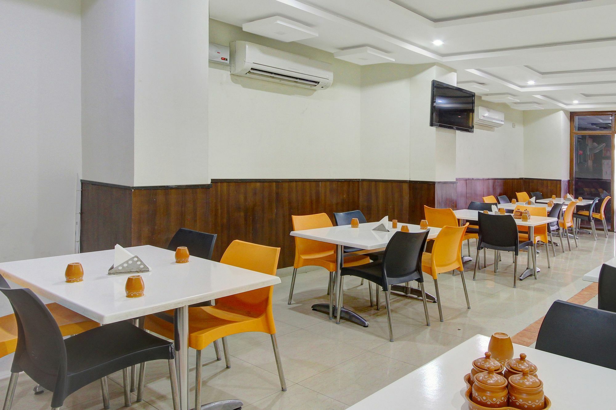 Oyo 10596 Hotel Indu Hyderabad Ngoại thất bức ảnh