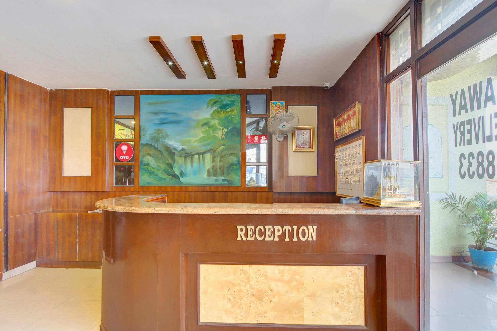 Oyo 10596 Hotel Indu Hyderabad Ngoại thất bức ảnh